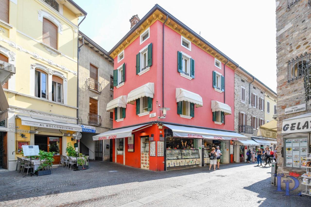 Desenzanoloft Official Partner Marriott Homes & Villas - Queen Of Sirmione Castle View 외부 사진